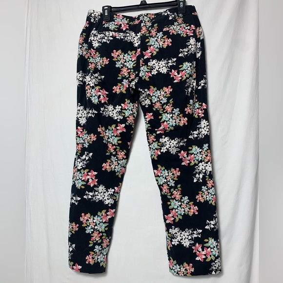 Van Heusen | Floral Pants - 10 - Picture 3 of 5